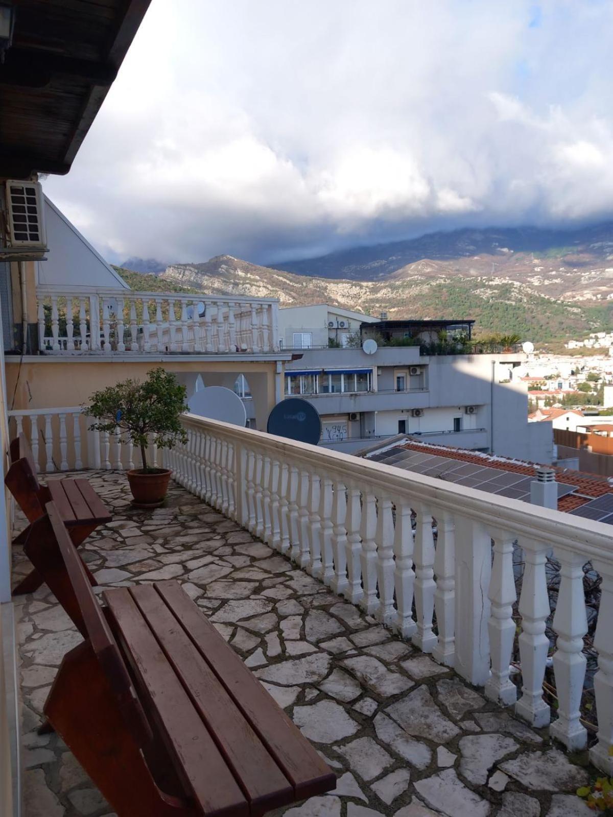 White Hills Apartments Μπούντβα Εξωτερικό φωτογραφία